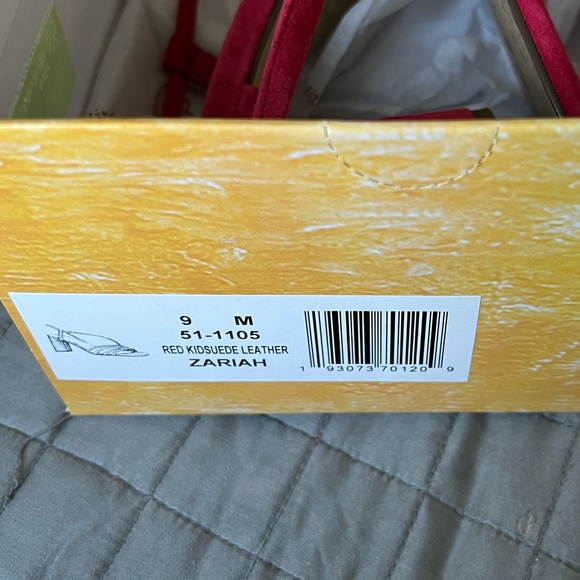 Bella Vita Red Kidsuede Leather Heels | Size 9 M - Picture 2 of 6